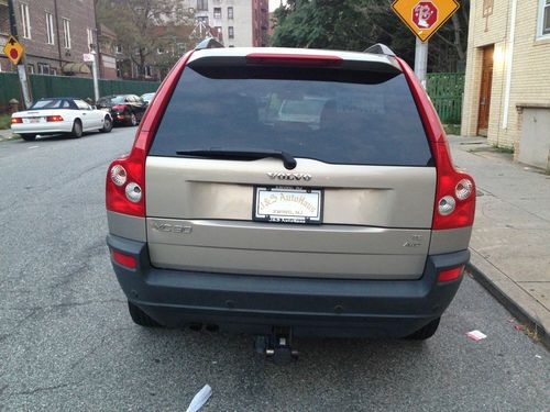 2005 Volvo XC90 T6 Sport Utility 4-Door 2.9L, image 6
