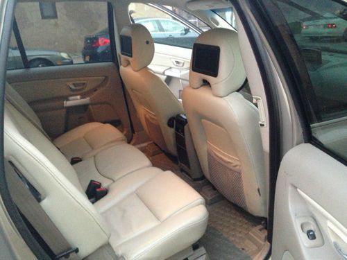 2005 Volvo XC90 T6 Sport Utility 4-Door 2.9L, image 13
