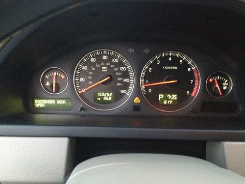 2005 Volvo XC90 T6 Sport Utility 4-Door 2.9L, image 17