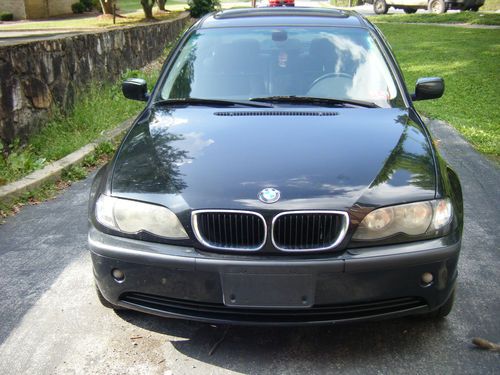 2003 bmw 325xi awd sedan 4-door auto/5speed loaded runs &amp; looks great