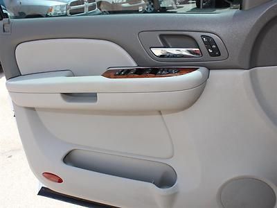 LTZ 4x4 FlexFuel Leather 3rd Row Sunroof DVD MP3 XM OnStar Navigation Camera, image 15