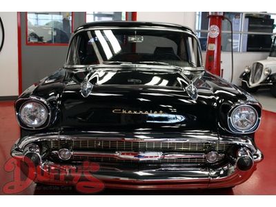 1957 Chevrolet Bel Air Sedan Black, image 13