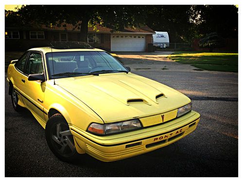 1993 pontiac sunbird le value leader coupe 2-door 2.0l