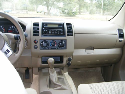 2005 Nissan Frontier Truck, image 4