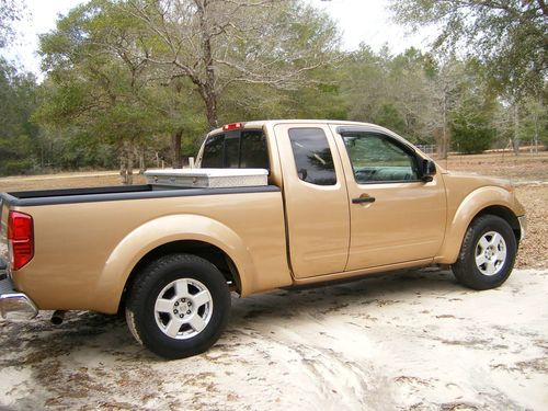 2005 Nissan Frontier Truck, image 9