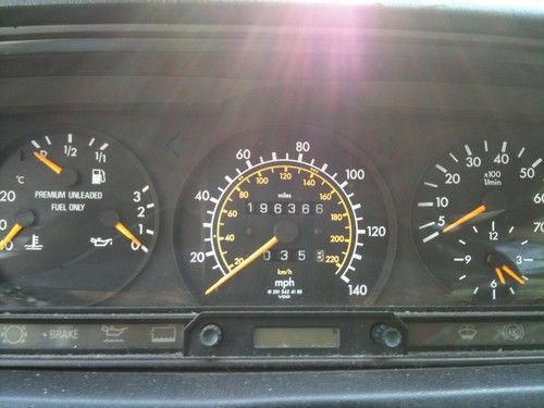 1991 Mercedes Benze 190e, image 3