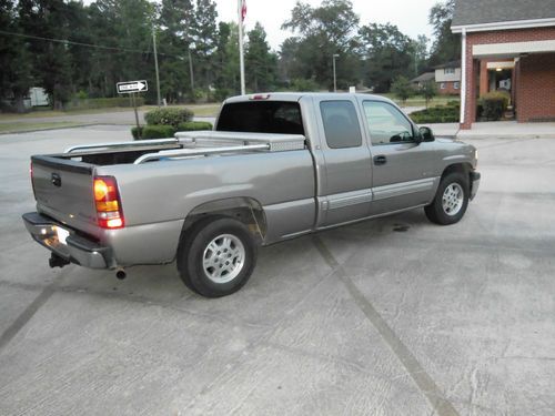 2002 chevrolet 1500 ext. cab 4 dr.