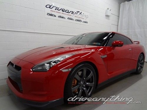 Gtr prem 14k miles!! nav bose 18kservice servcrcrds keys newtires 2ownrs