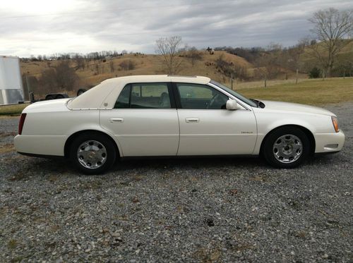 3 day auction only!!  2000 cadillac dhs-low miles-super clean-loaded!!!!