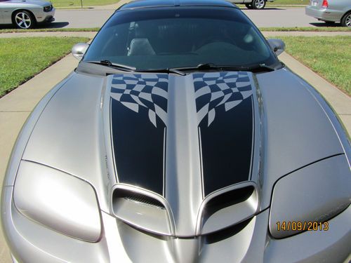 2002 pontiac firebird trans am coupe 2-door 5.7l