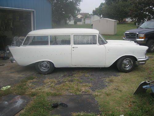 1957 chevrolet bel air base wagon 2-door 3.8l