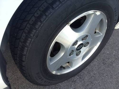 2004 Chevrolet Malibu Base Sedan 4-Door 2.2L 4cylinder. Chevy. 2owner, low miles, US $3,995.00, image 5