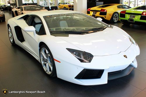 2012 lamborghini aventador lp 700-4 coupe