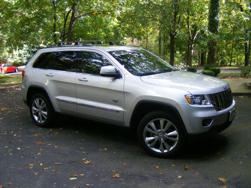 Jeep grand cherokee 2011 70th anniversary model