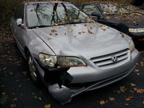 2002 Honda Accord EX/SE For Parts Or Repair, image 2