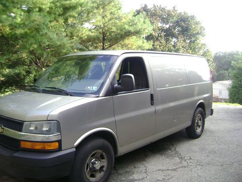 2004 chevy express van 1500 5.3 silver