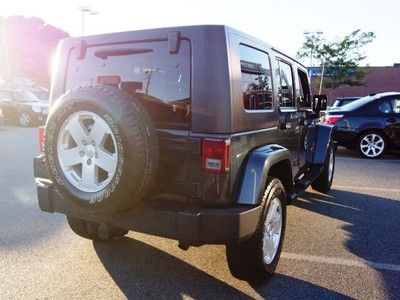 ONE OWNER AUTOMATIC WARRANTY DEALER INSPECTED, image 9