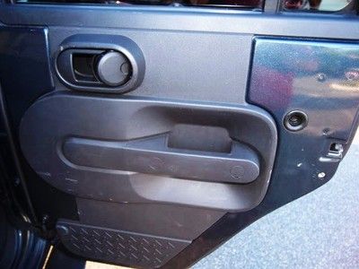 ONE OWNER AUTOMATIC WARRANTY DEALER INSPECTED, image 29