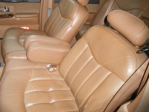 1995 LINCOLN TOWN CAR EXECUTIVE 4DR SEDAN, image 4