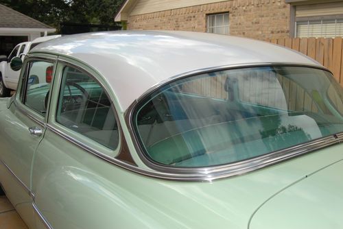 1954 Chevolet 210 DelRay, full frame-off restomod, 350/350, disc brakes, NICE, image 2