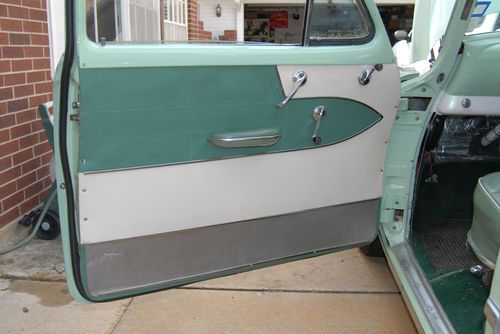 1954 Chevolet 210 DelRay, full frame-off restomod, 350/350, disc brakes, NICE, image 9