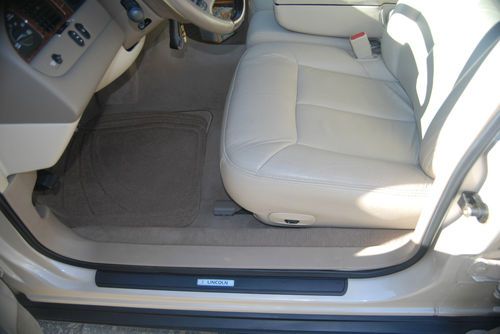 2001 Lincoln Town Car Cartier L Sedan 4-Door 4.6L, image 8