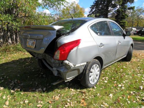 2013 Nissan Versa  Gray Only 12,189 Miles!, image 4