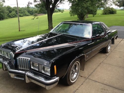 1977 pontiac grand prix base coupe 2-door 4.9l