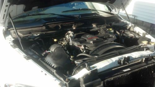 dodge ram 2500 4x4 diesel 6.7 crew cab short bed white, image 9