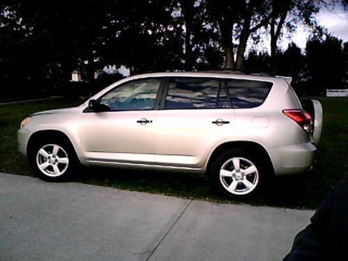 2006 toyota rav4 base sport utility 4-door 2.4l, $13,000 firm