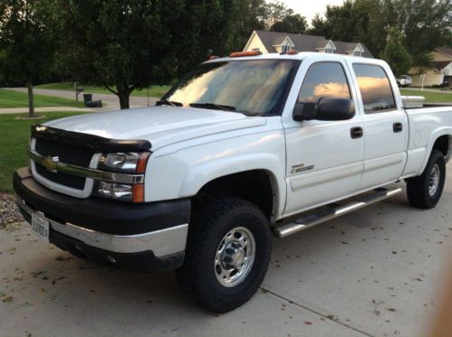 2004 chevrolet silverado 2500 hd lt crew cab pickup 4-door 6.6l