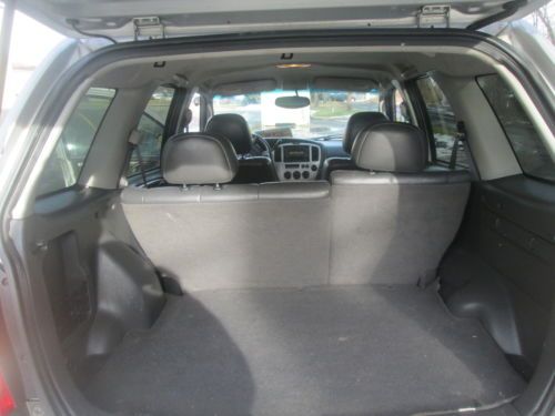 WOW! 2003 Mazda Tribute ES Sport--LEATHER--CLEAN--NO RESERVE--Steal It!, image 9