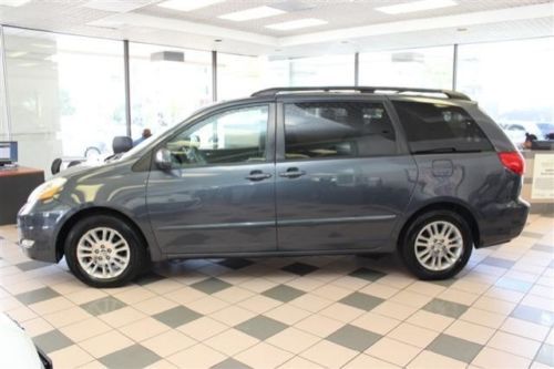 XLE 3.5L CD Front Wheel Drive Tires - Front All-Season Tires - Rear All-Season, US $11,980.00, image 2