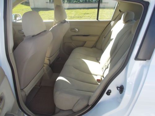 White 2009 Nissan Versa, US $7,000.00, image 2