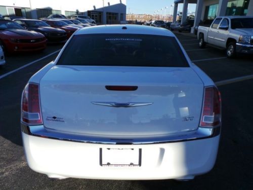 2012 Chrysler 300 Limited 3.6L  Rear Wheel Drive, image 16