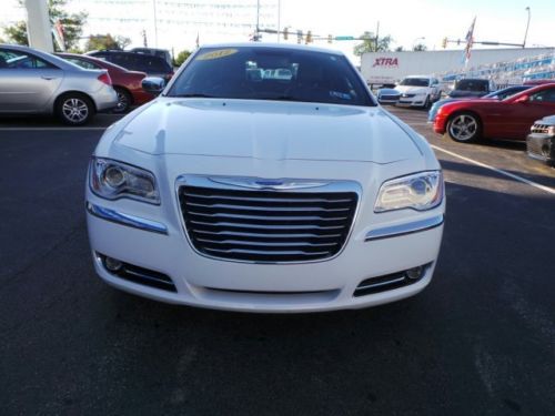 2012 Chrysler 300 Limited 3.6L  Rear Wheel Drive, image 19