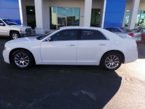 2012 Chrysler 300 Limited 3.6L  Rear Wheel Drive, image 20