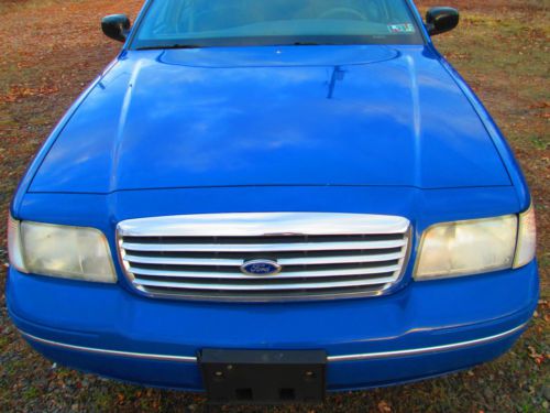 1998 ford crown victoria police interceptor sedan 4-door 4.6l