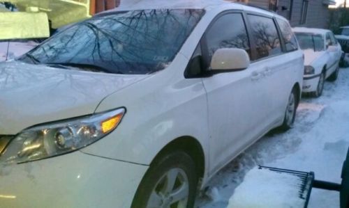 2011 Toyota Sienna LE Mini Passenger Van 5-Door 3.5L, US $14,000.00, image 2