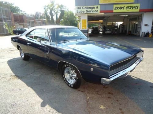 Hardtop Dodge Charger Sports 68 new battery and a new aluminum radiator, image 2