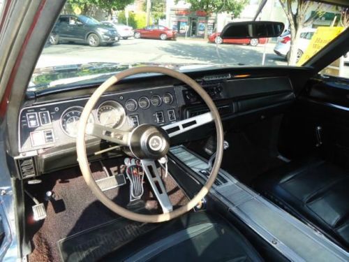 Hardtop Dodge Charger Sports 68 new battery and a new aluminum radiator, image 6