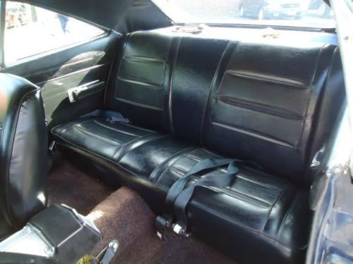 Hardtop Dodge Charger Sports 68 new battery and a new aluminum radiator, image 7