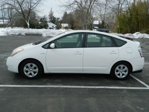 2007 toyota prius hybrid gas/electric (low miles 49k)