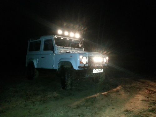 Land rover defender 90 turbo diesel