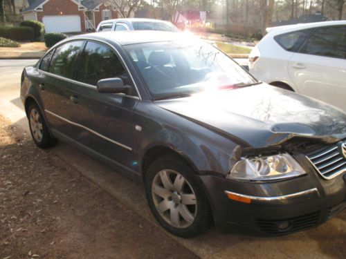 2003 Volkswagen Passat 4 dr. Sedan Automatic V6, image 2