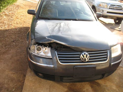 2003 Volkswagen Passat 4 dr. Sedan Automatic V6, image 3