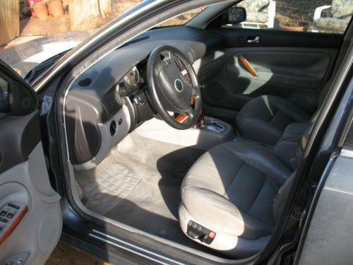2003 Volkswagen Passat 4 dr. Sedan Automatic V6, image 6
