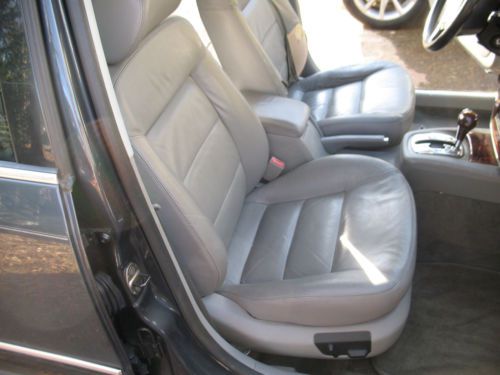 2003 Volkswagen Passat 4 dr. Sedan Automatic V6, image 11