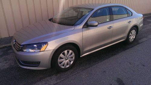 2013 volkswagen passat s sedan 4-door 2.5l