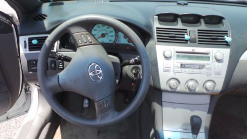 2004 Toyota Solara SE Convertible 2-Door 3.3L V6 Fun and Reliable, image 7